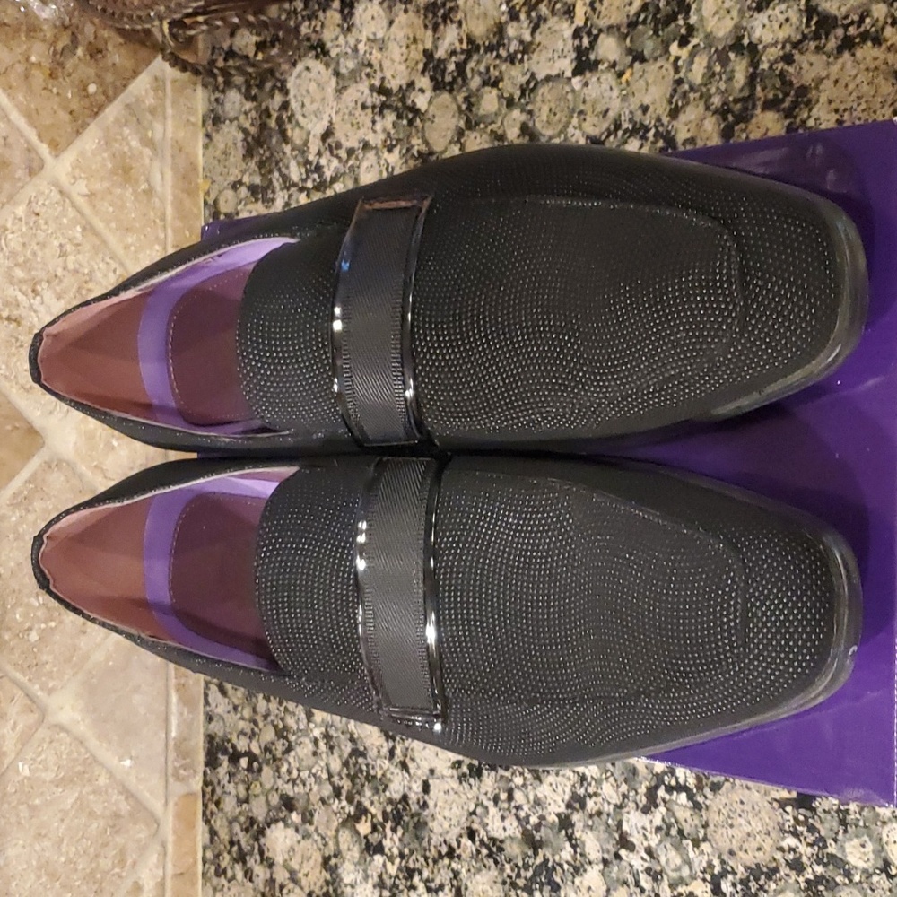 Men's Milano footwear black beaded look slip on dress shoes EUC worn once